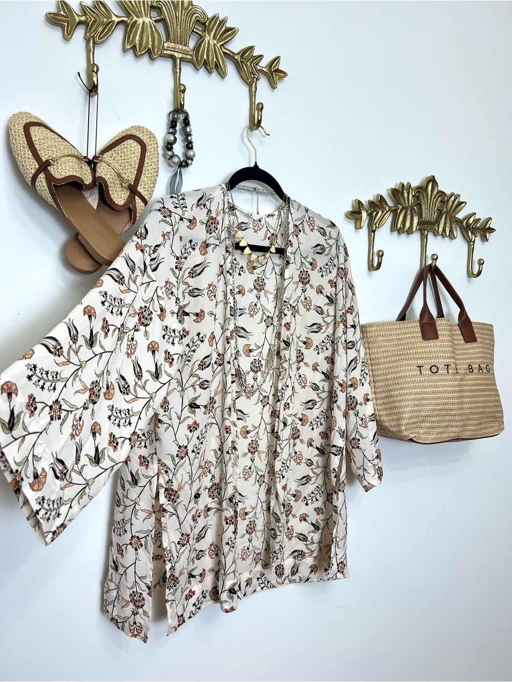 🆕Floral Open-Front Kimono Cream/Tan Floral l